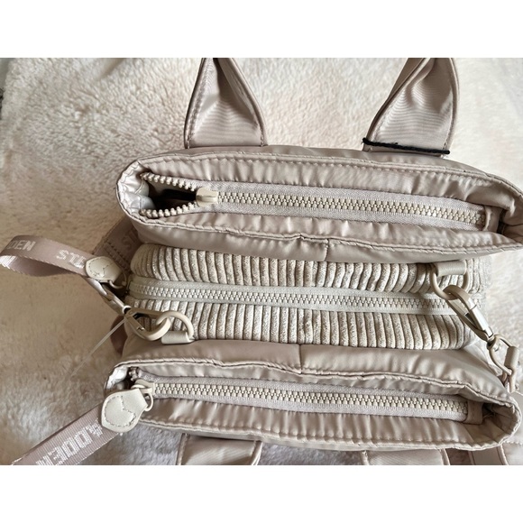 Steve Madden🎉SOLD🎉 BBando Bag - Picture 2 of 9